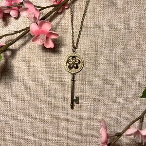 VINTAGE Antique-Gold Whimsy Fantasy Key Necklace with Flower